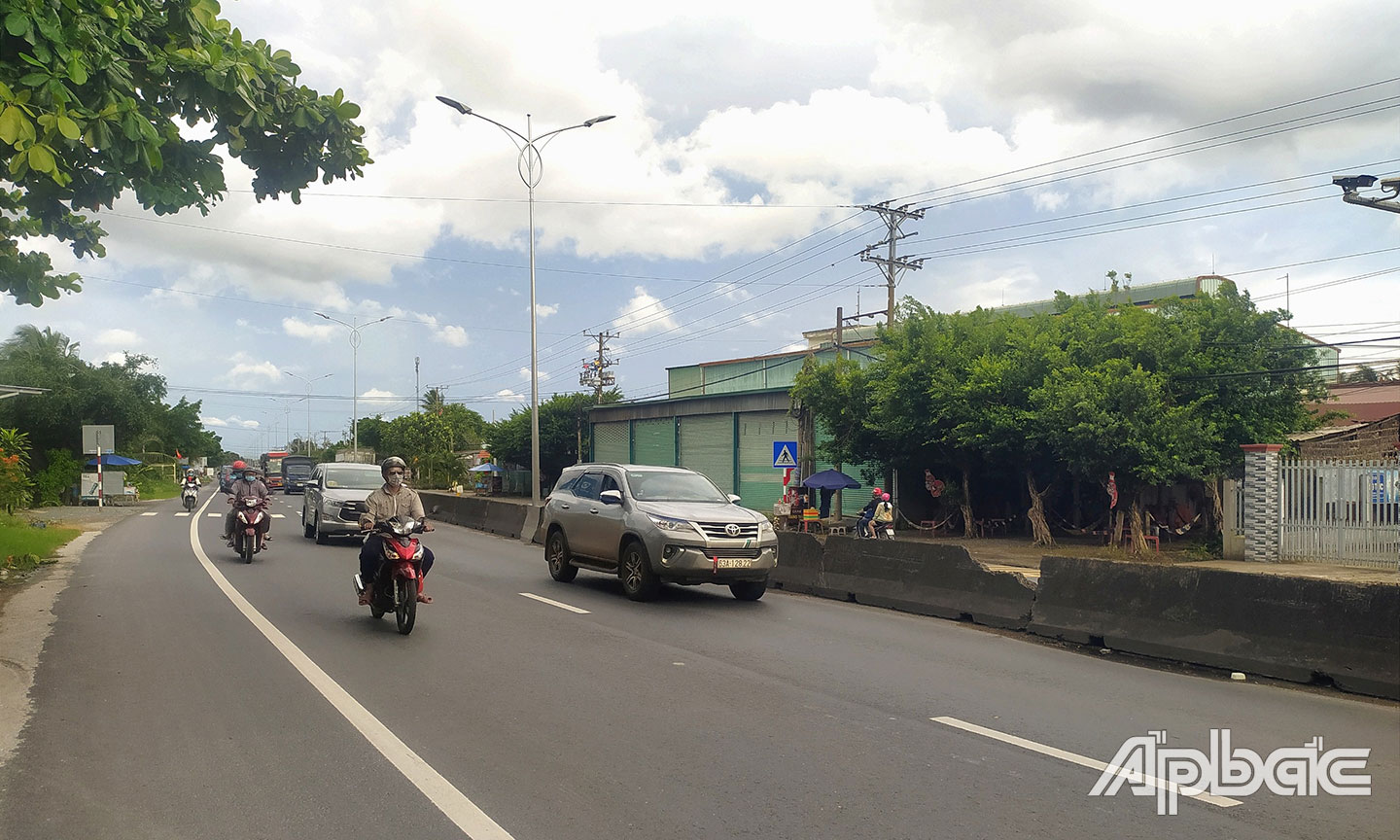 Phương tiện thông thoáng trên quốc lộ 1.