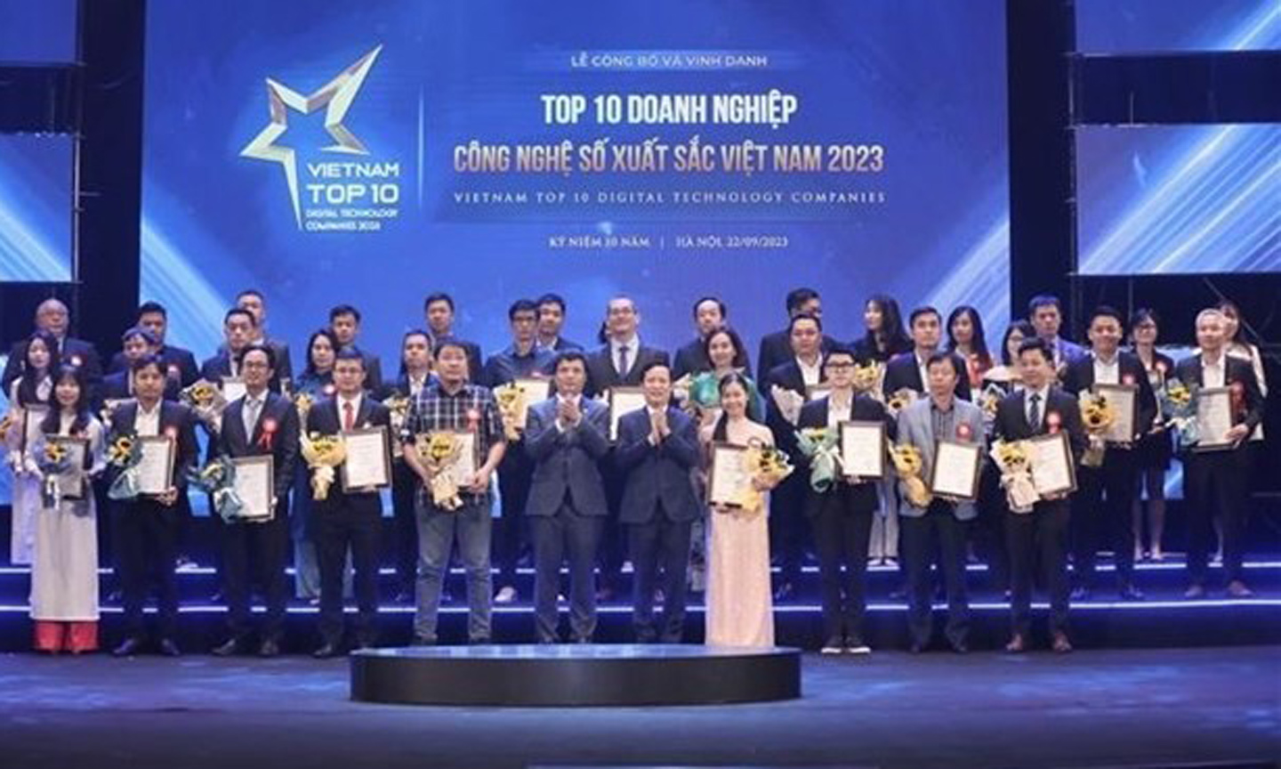 Outstanding digital technology companies honoured (Photo: VNA).