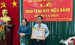 Tỉnh ủy Tiền Giang: Tặng Huy hiệu Đảng đợt 7-11-2023