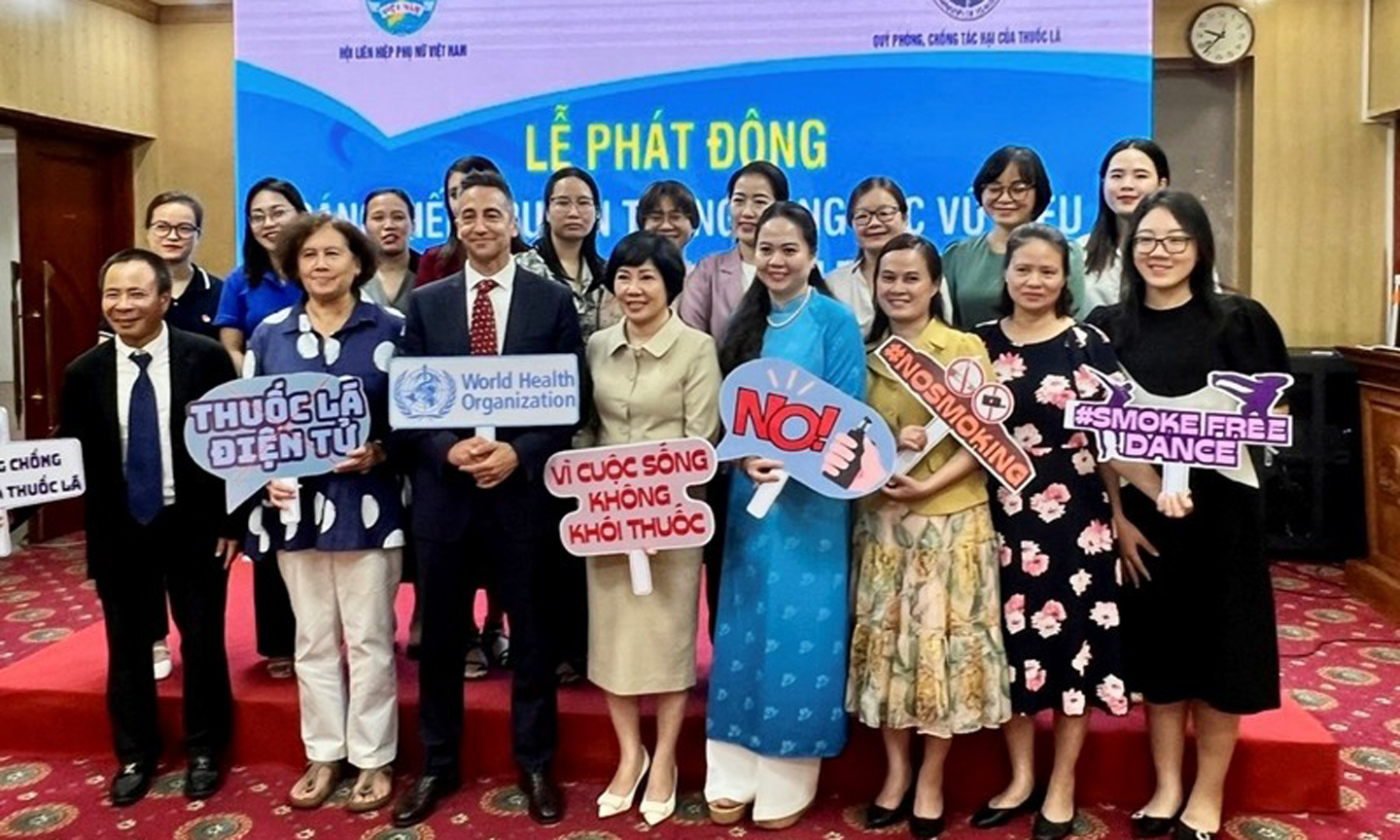 Delegates at the launch ceremony (Photo: dangcongsan.vn).