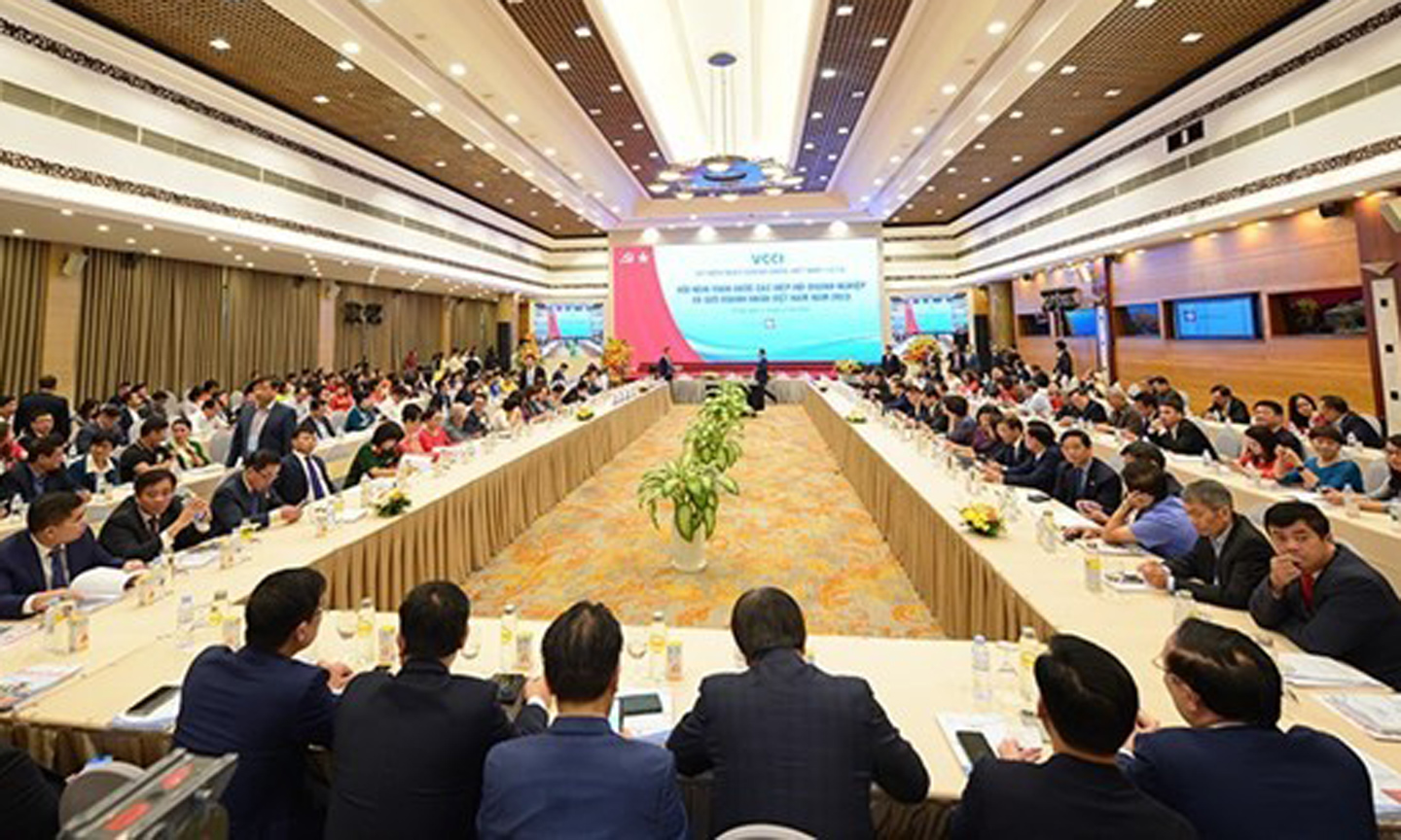 An overview of the national conference of Vietnamese business associations and entrepreneurs in 2023 (Photo: VNA).