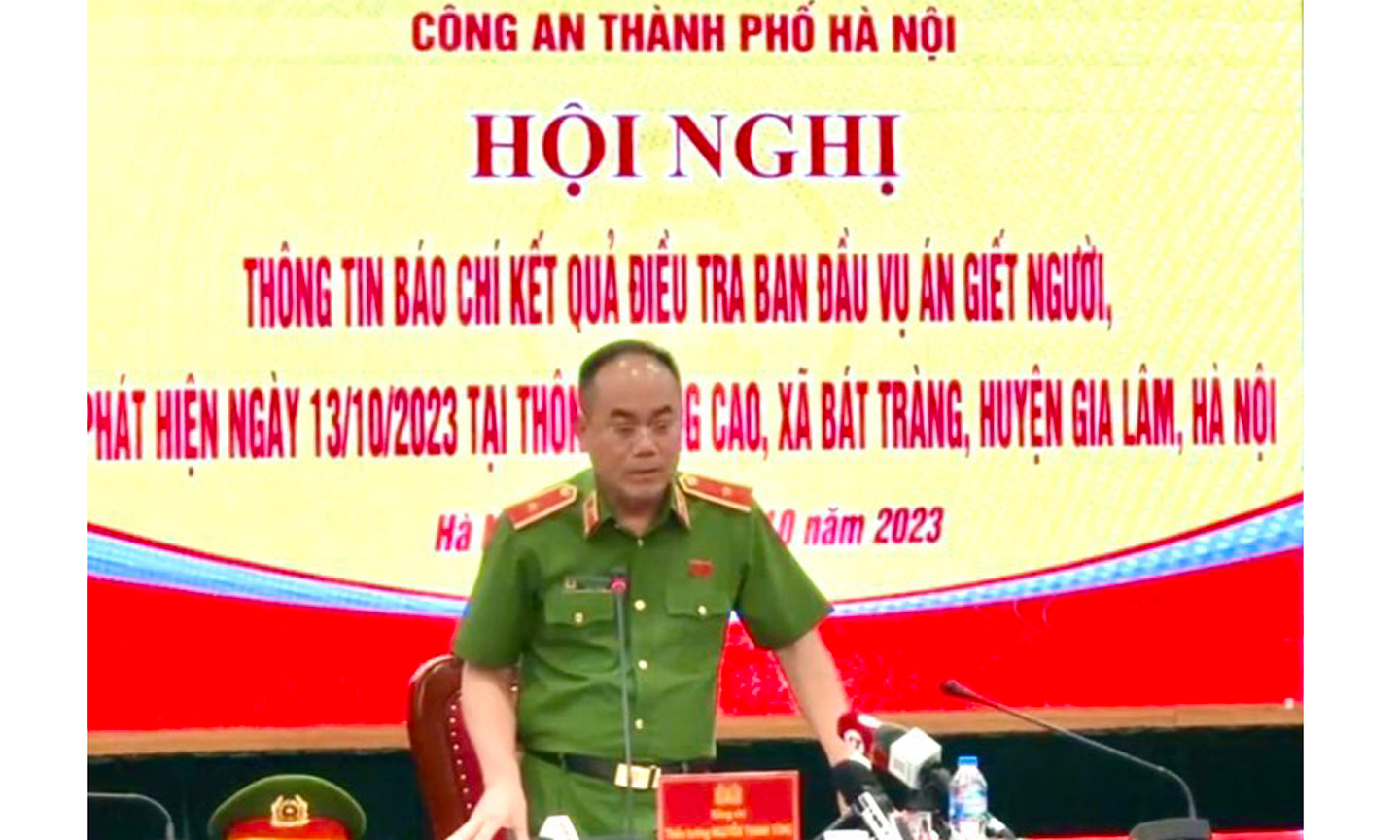 Thiếu tướng Nguyễn Thanh Tùng, Phó Giám đốc Công an TP Hà Nội, chủ trì họp báo.