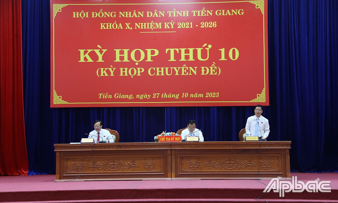 Chủ tọa kỳ họp