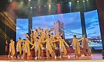 Vietnam-UK ties shine at friendship dance festival