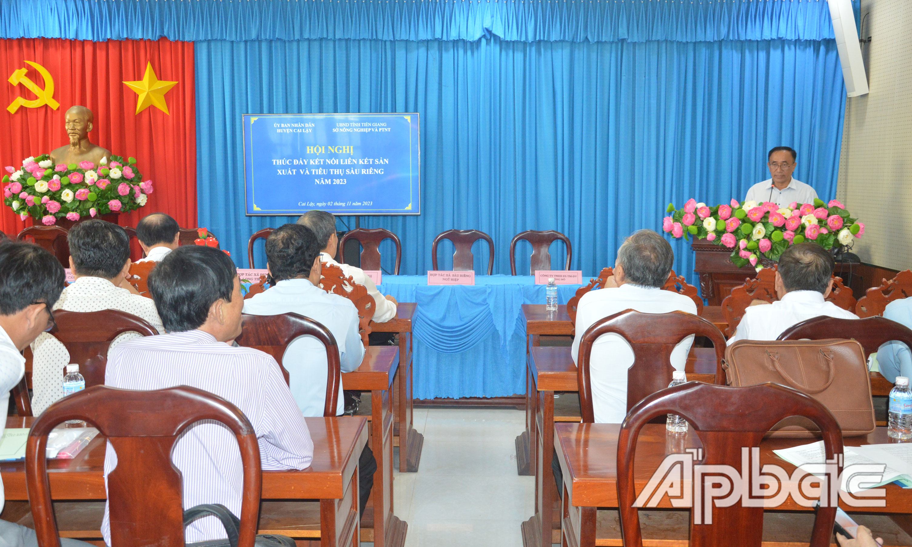 Quang cảnh hội nghị.