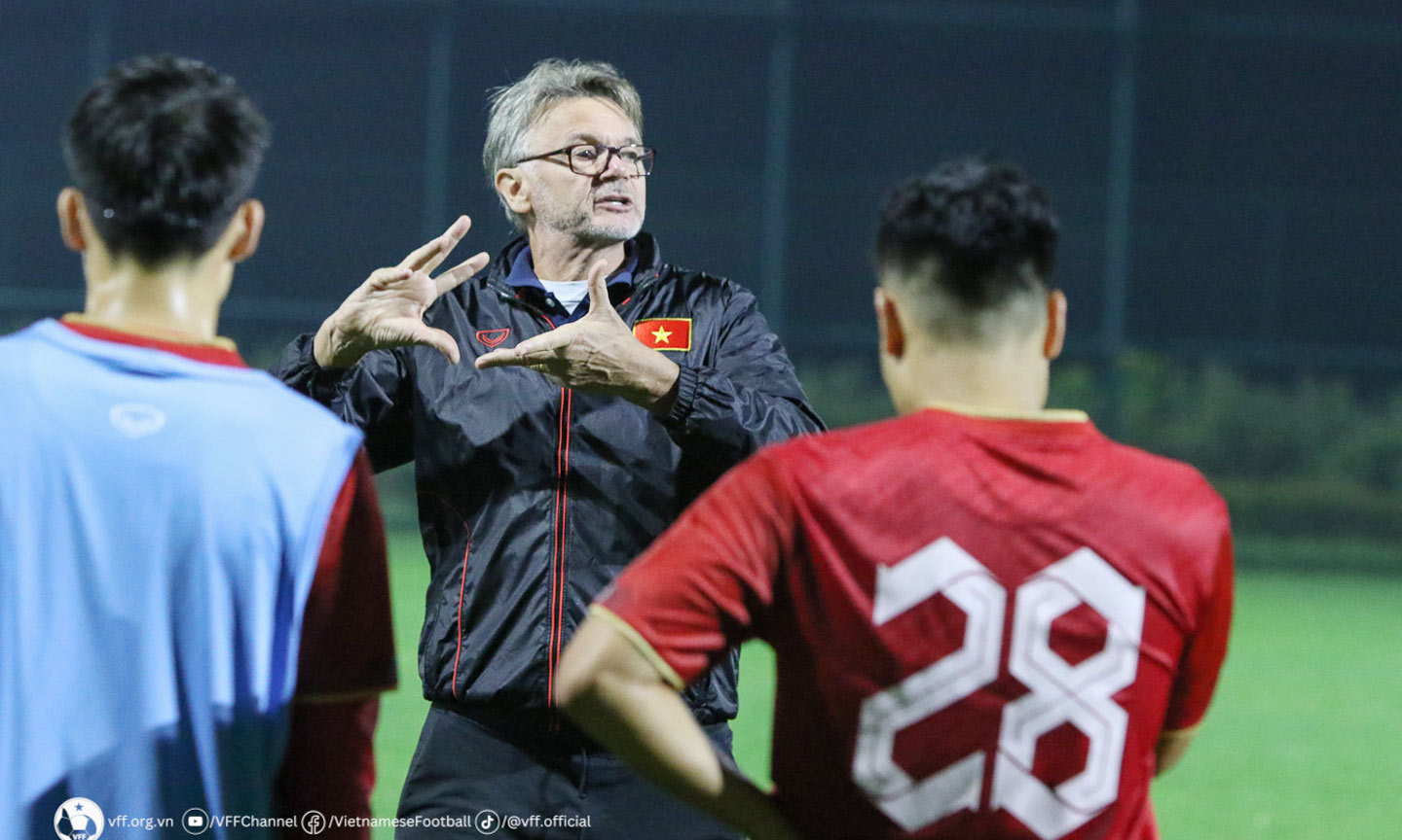 HLV Troussier và các học trò đang không có sự chắc chắn trước hành trình vòng loại World Cup 2026. 			                                				                                                   Ảnh: Vietnamnet.vn