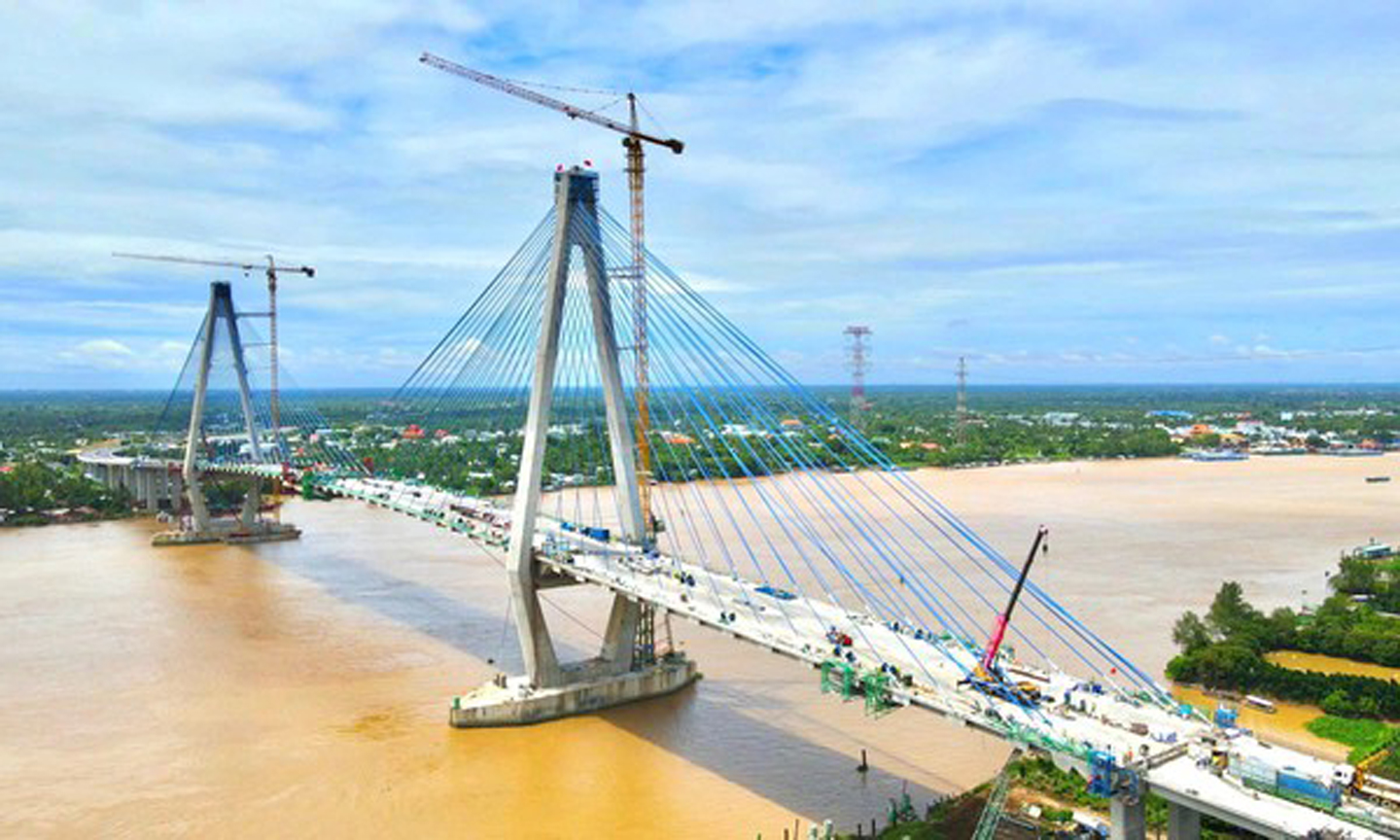 Cầu Mỹ Thuận 2 là cầu dây văng lớn nhất do các nhà thầu Việt Nam thiết kế và thi công. Ảnh: Báo GT