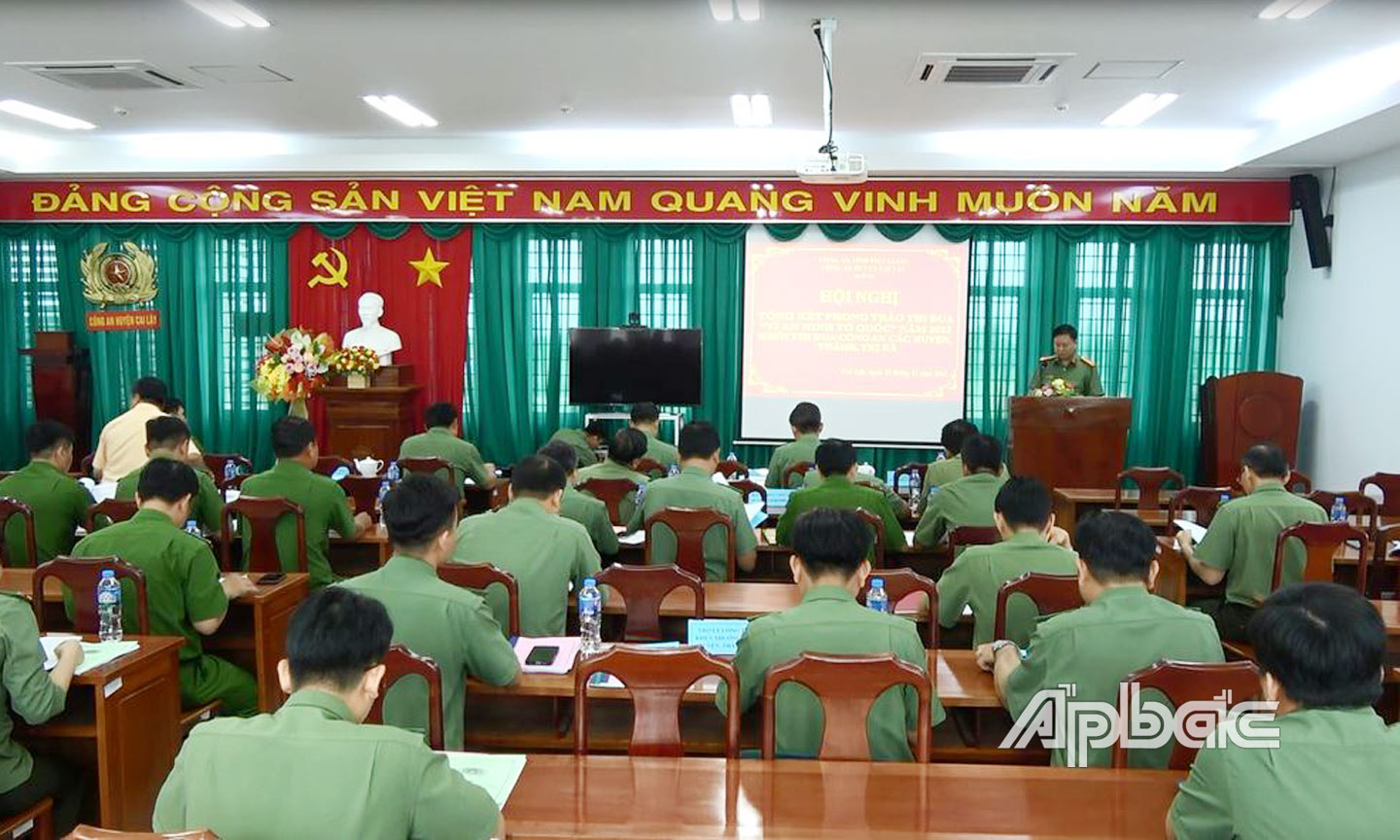 Đại biểu dự hội nghị.