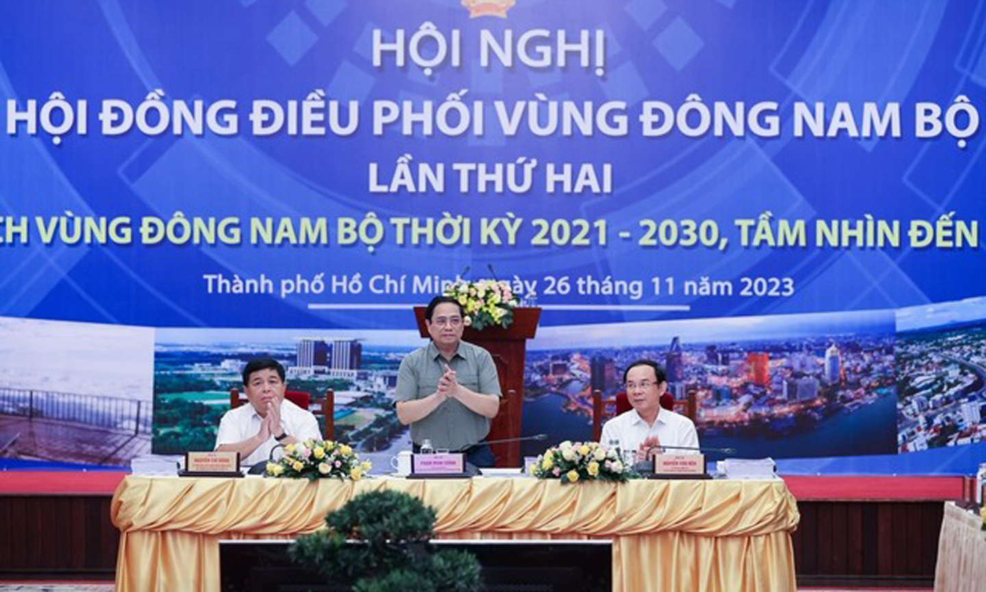 PM Pham Minh Chinh chairs the conference. (Photo: VGP).