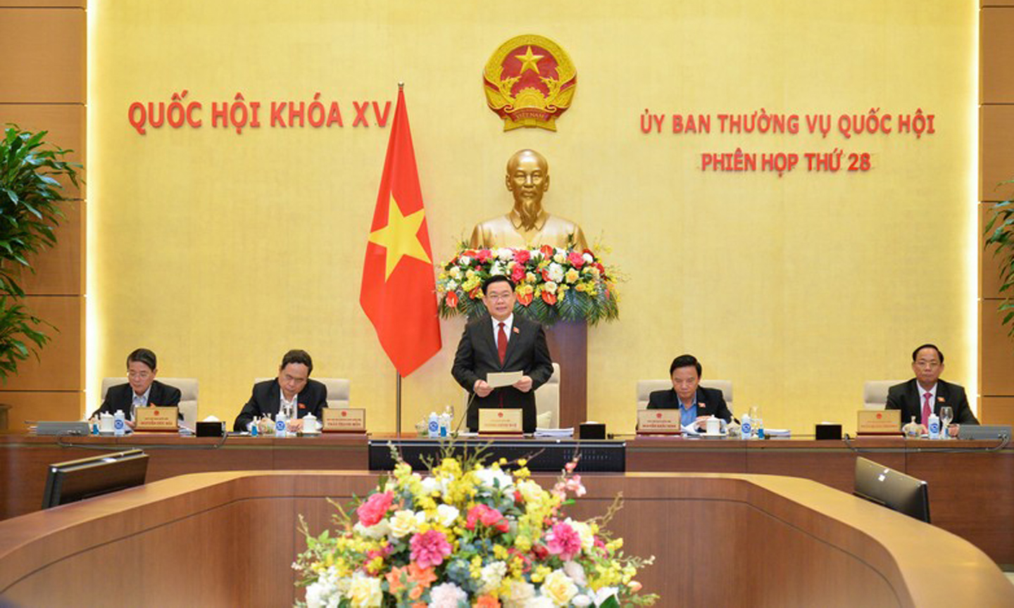 ABO/NDO- The National Assembly (NA) Standing Committee convened its 28th meeting in Hanoi on December 13 under the chair of NA Chairman Vuong Dinh Hue.