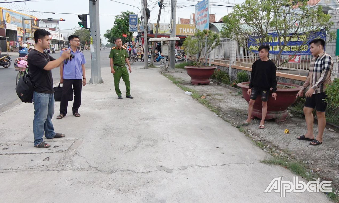 Hiện trường nơi các đối tượng đốt pháo trái phép trên địa bàn thị xã Gò Công.