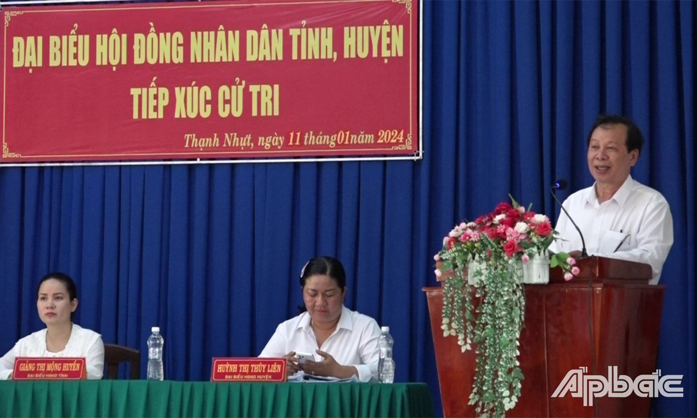 Lãnh đạo ngành y tế huyện trả lời ý kiến cử tri