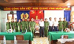 Phó Chủ tịch UBND tỉnh Tiền Giang Phạm Văn Trọng chúc tết các phòng nghiệp vụ Công an tỉnh