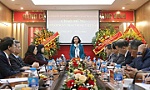 Xây dựng bảng lương, phụ cấp mới; nghiên cứu, đề xuất các chính sách đãi ngộ đối với cán bộ, nhân viên y tế