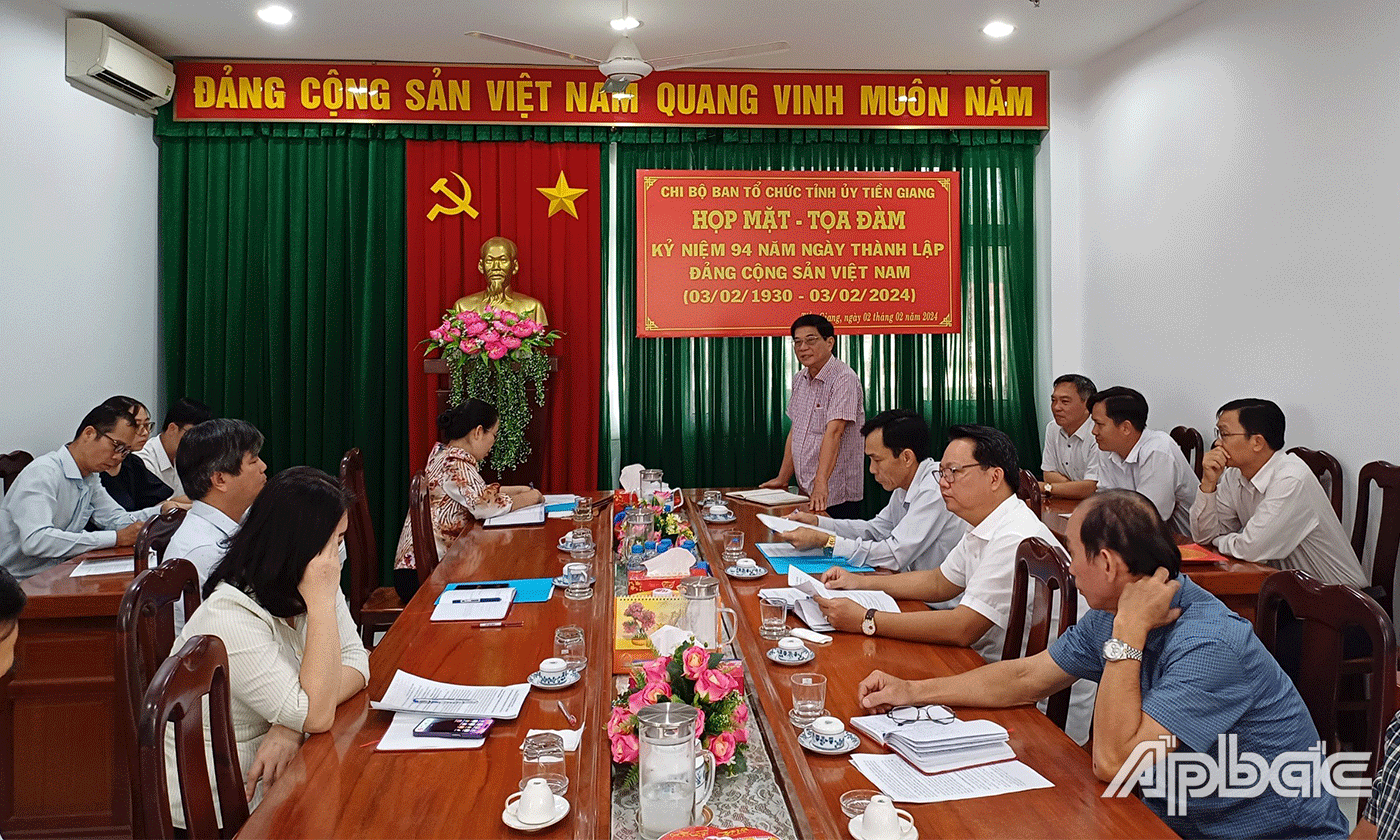 Quang cảnh buổi họp mặt.