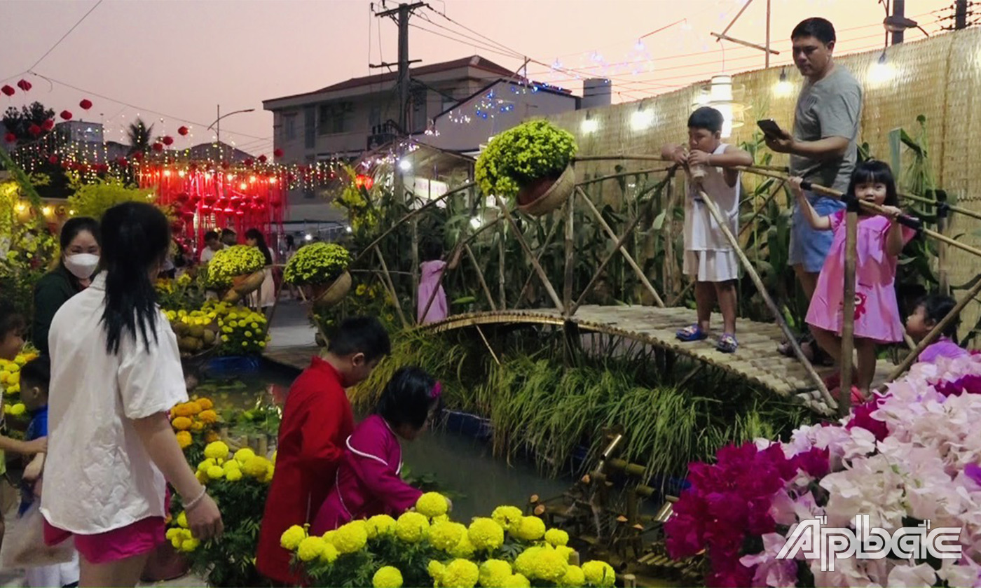 Nhiều tiểu cảnh tết cho người dân tham quan, chụp ảnh