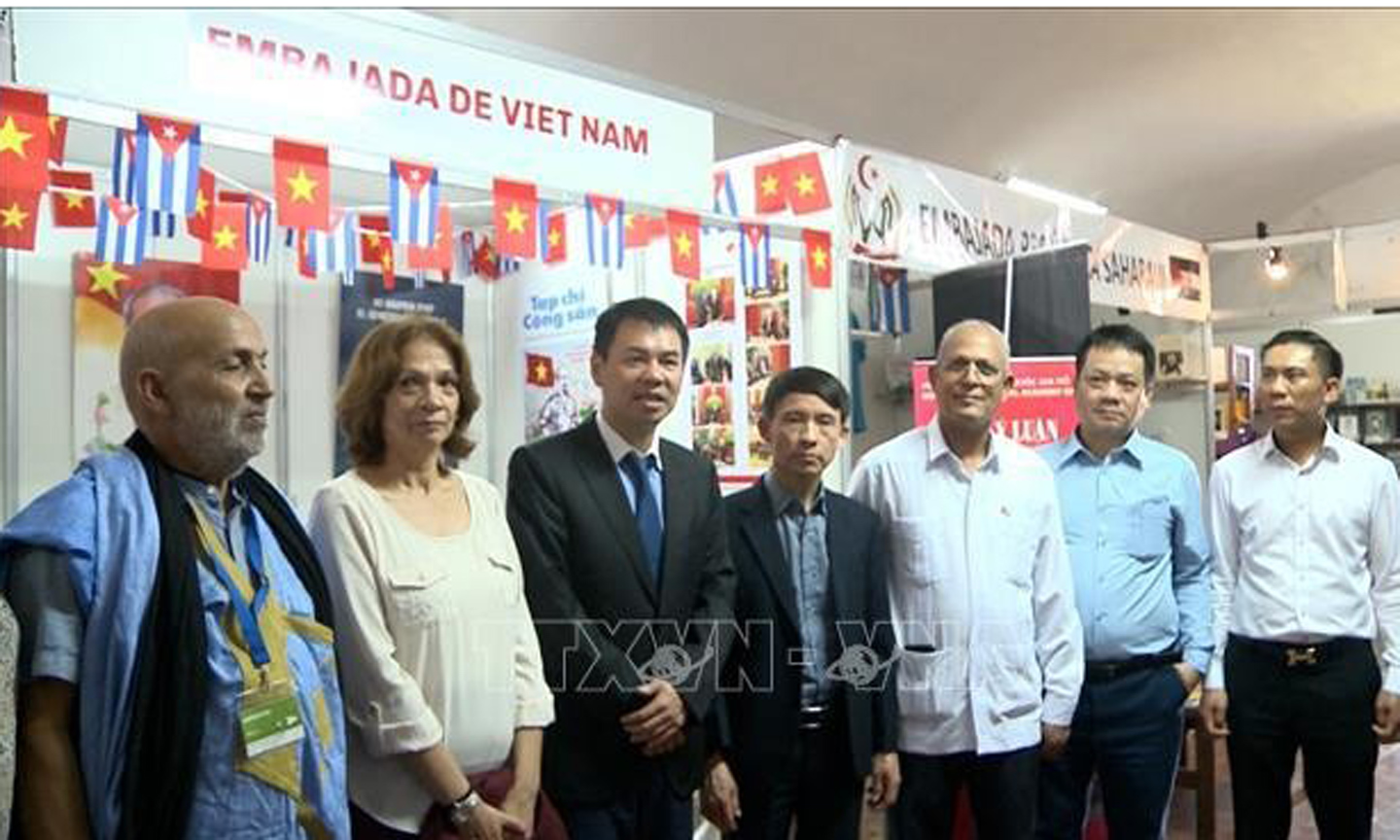  The Vietnamese pavilion at the 32nd Havana International Book Fair (Photo: VNA).