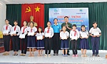 Mang yêu thương đến phụ nữ, trẻ em vùng biên