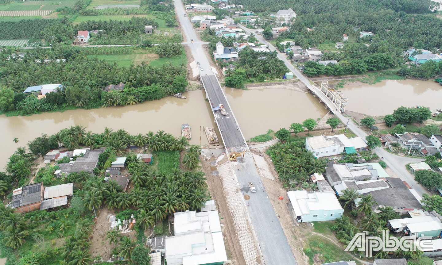 Tiền Giang đang tập trung đầu tư Dự án Đường tỉnh 864 (Đường dọc sông Tiền).