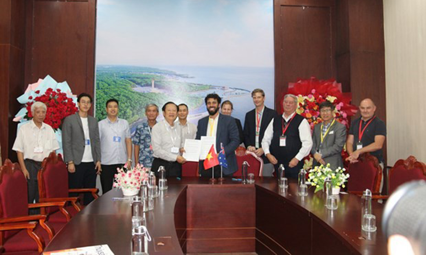 ABO/NDO- The Vietnam Fisheries Society (VINAFIS) and Australia’s Beanstalk Agtech company on March 21 signed a two-year memorandum of understanding on strengthening cooperation in smart agriculture in response to climate change.