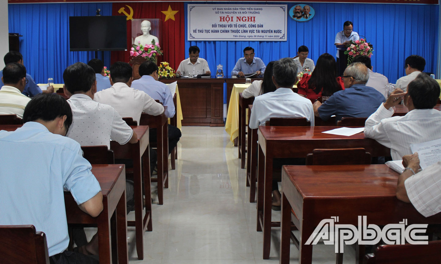  Sở Tài nguyên và Môi trường tỉnh Tiền Giang tổ chức Hội nghị đối thoại với tổ chức, công dân về quy định thủ tục hành chính thuộc lĩnh vực tài nguyên nước.