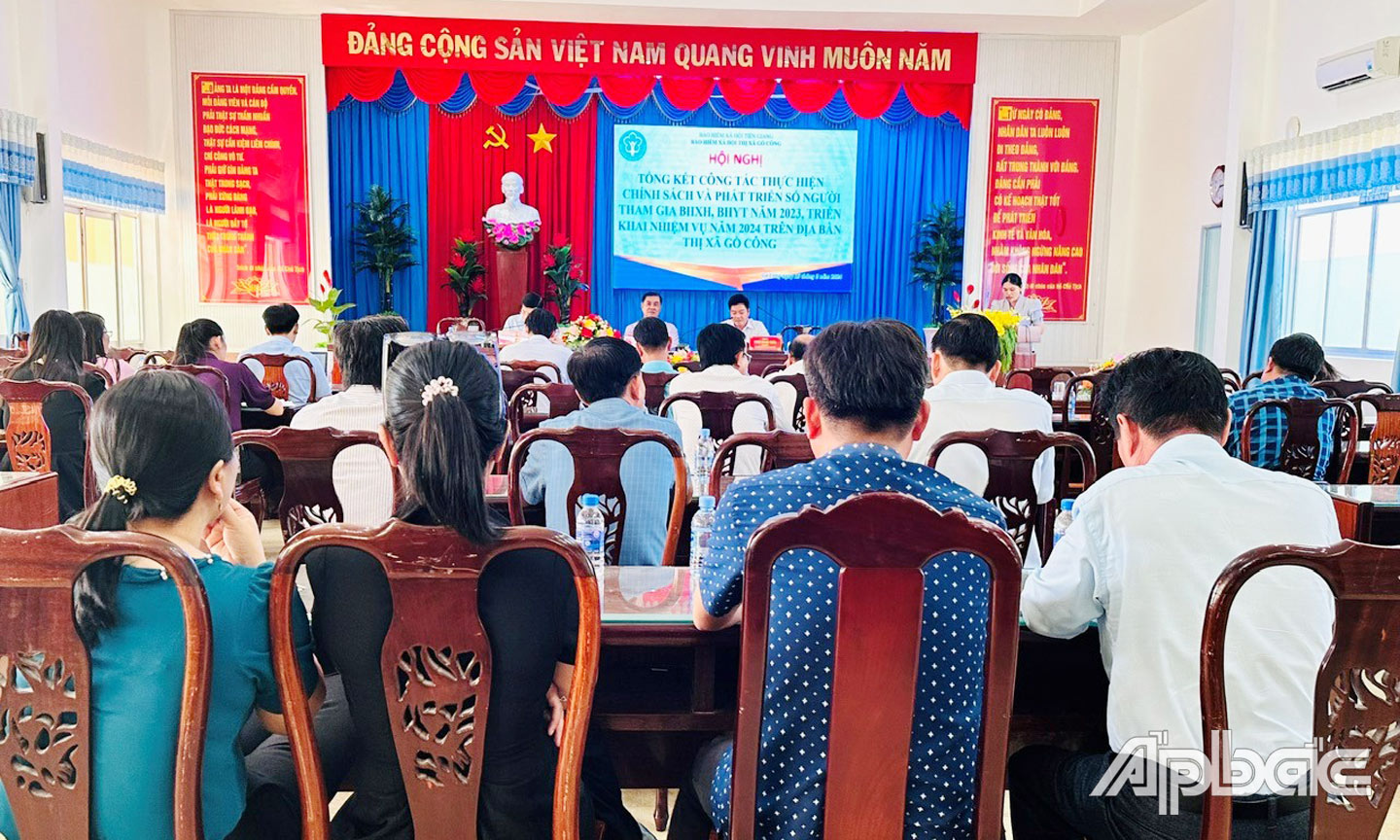 Hội nghị tổng kết công tác phát triển người tham gia BHXH, BHYT tại UBND TX. Gò Công.