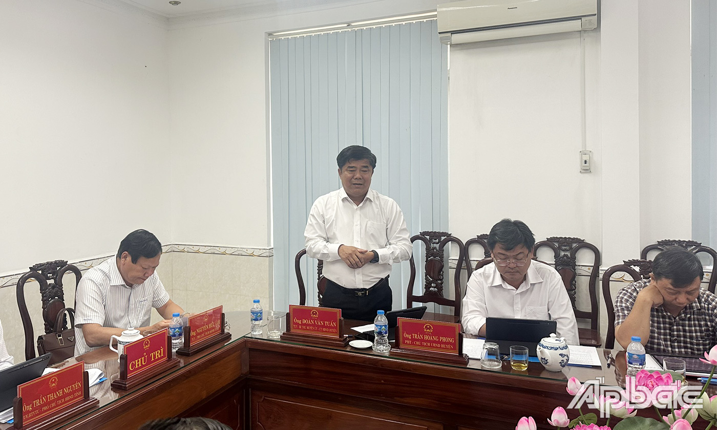 Đoàn giám sát làm việc tại huyện Tân Phước