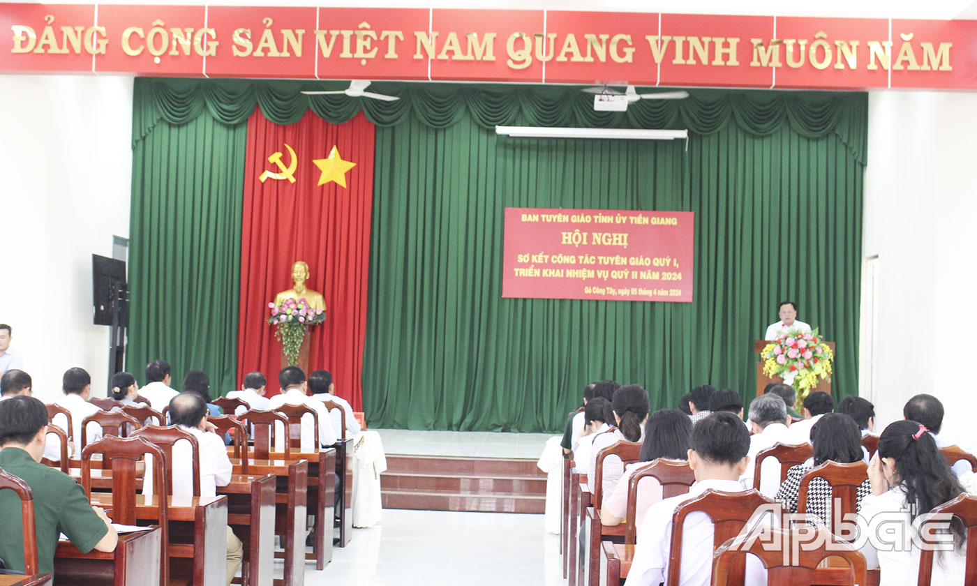 Quang cảnh hội nghị. 