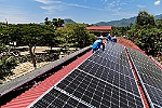 Vì sao không nên phát triển ồ ạt điện mặt trời mái nhà?