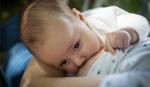 Xác định được cơ chế kháng thể trong sữa mẹ tác động đến não trẻ em