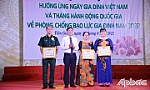 Nâng chất việc bình xét danh hiệu gia đình, ấp, khu phố văn hóa