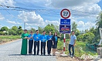 Tiền Giang: Gắn biển công trình chào mừng Tháng Công nhân năm 2024