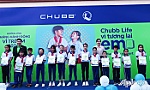 Trao học bổng cho học sinh có hoàn cảnh khó khăn