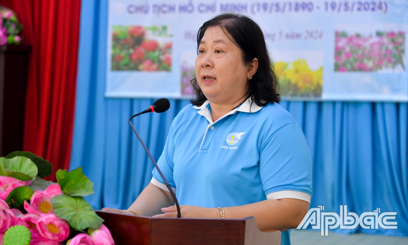 Phó Chủ tịch Hội LHPN tỉnh Tiền Giang Nguyễn Thị Kiều Tiên phát động thực hiện Chương trình trồng cây xanh năm 2024.