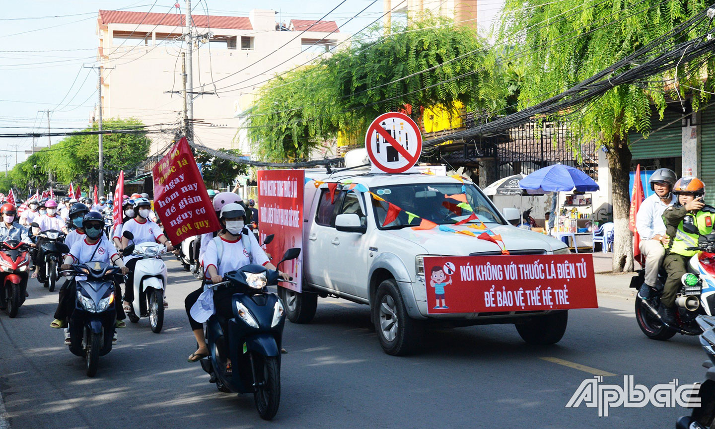 Đoàn diễu hành.