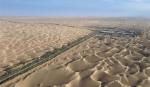 Cao tốc xuyên sa mạc lớn nhất Trung Quốc cung cấp điện sạch