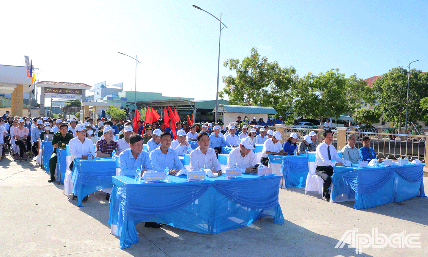 Đại biểu tham dự Lễ ra quân “Chiến dịch thanh niên tình nguyện hè” năm 2024