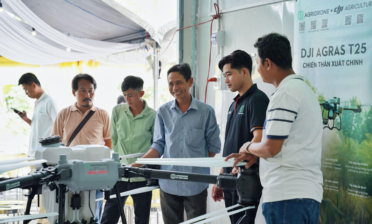 Trạm dịch vụ là nơi tư vấn, bảo hành, bảo dưỡng máy bay nông nghiệp cho phi công. Ảnh: AgriDrone.