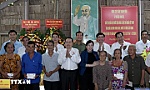 Top legislator visits Chuong Thien Victory historical site in Hau Giang