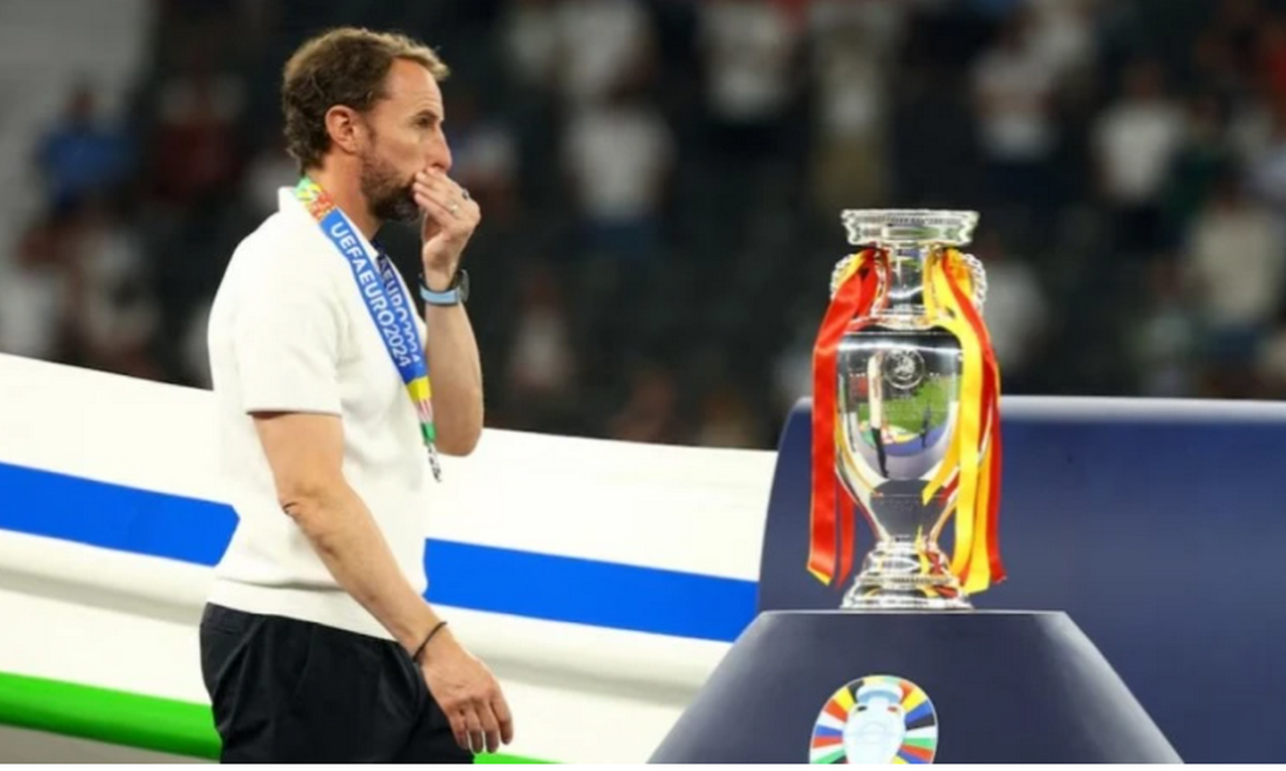 Southgate từ chức huấn luyện viên tuyển Anh sau thất bại ở chung kết EURO