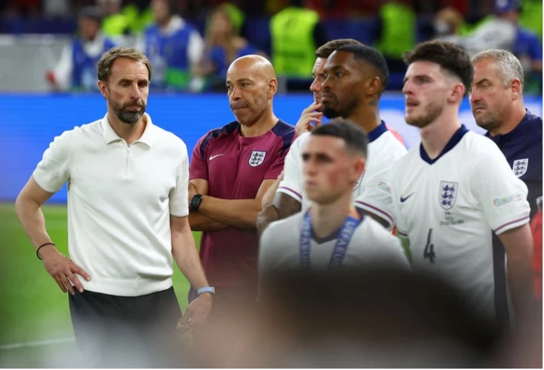 HLV Gareth Southgate và tuyển Anh lần thứ 2 liên tiếp thất bại ở chung kết EURO. (Ảnh: Reuters)