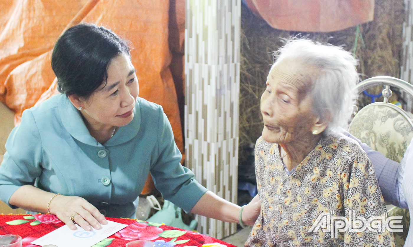 ông Hồ Văn Tám, sinh năm 1947, (thương binh hạng 1/4), ấp Tân Thạnh