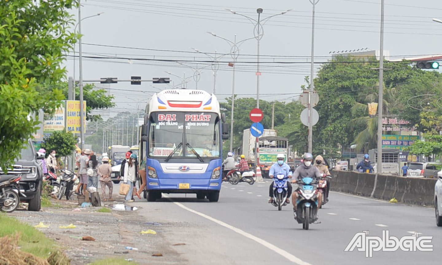 Người dân cần cung cấp thông tin, tài liệu phản ánh về các hành vi vi phạm  trật tự, ATGT đến cơ quan chức năng.