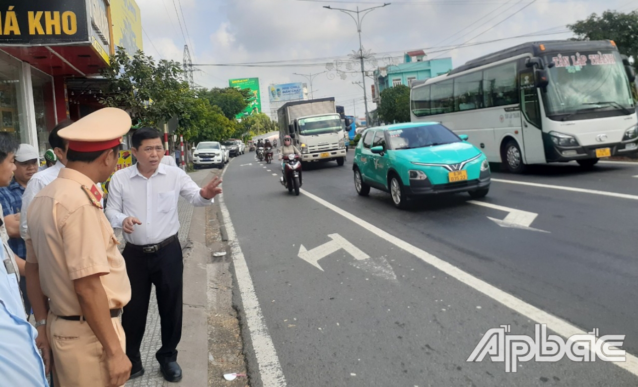 Ông Thượng Quang Thuần, Trưởng Văn phòng, Văn phòng Quản lý đường bộ IV.3 đề xuất giải pháp tổ chức giao thông nút giao