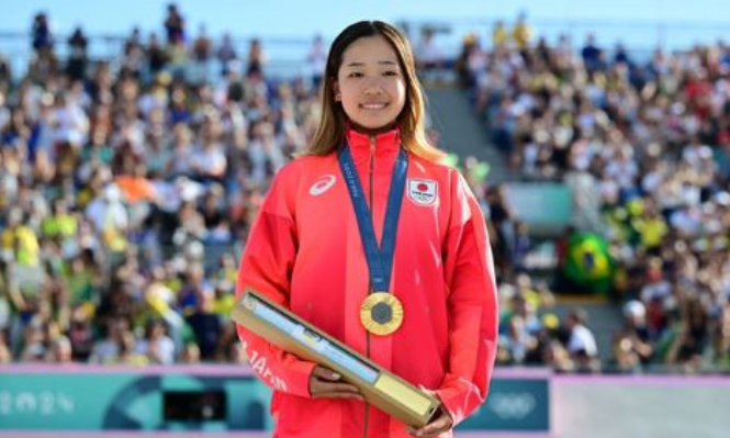 Coco Yoshizawa vừa trở thành VĐV trẻ nhất tại Olympic Paris 2024 giành HCV.  Ảnh: thethaovanhoa.vn