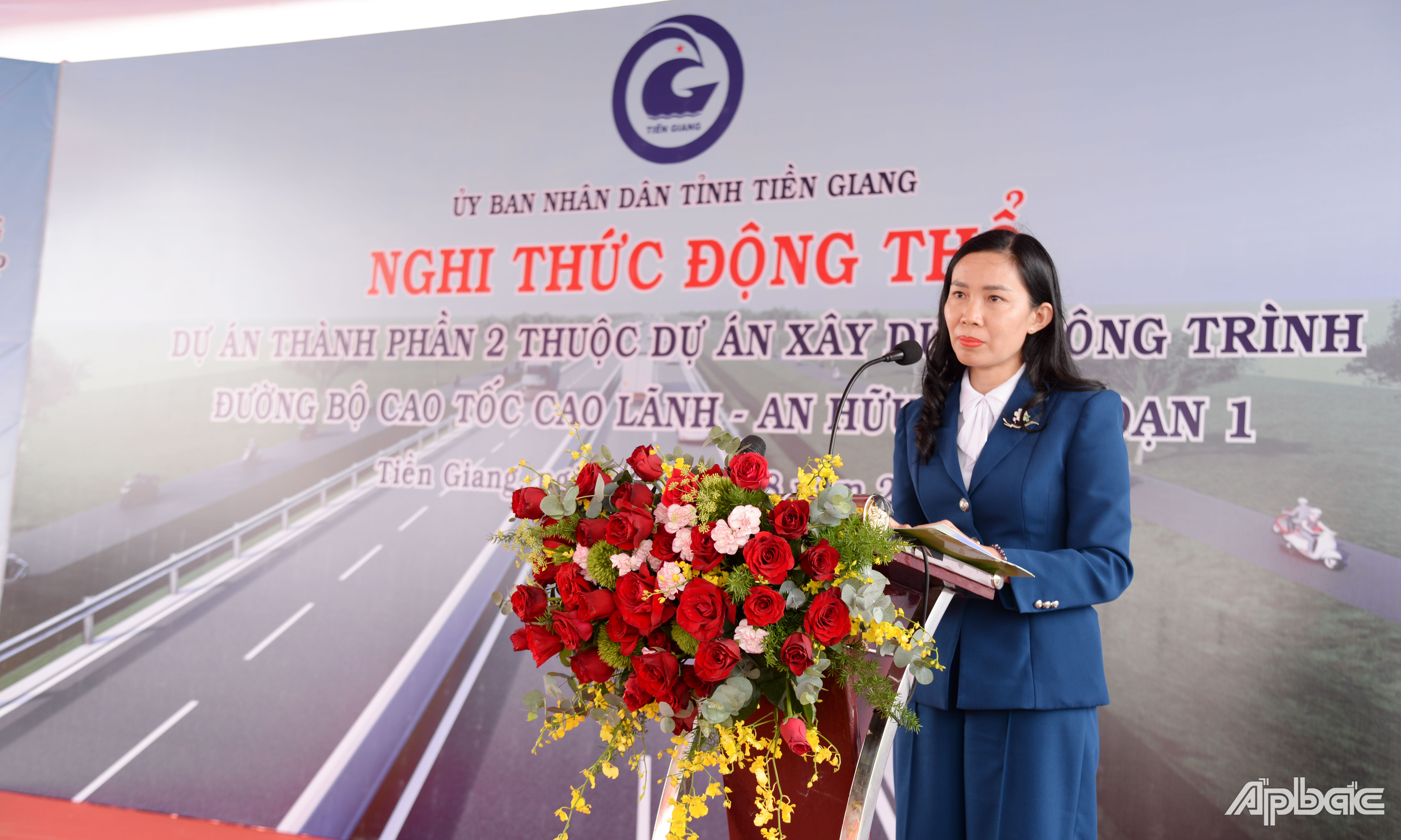 Giám đốc Ban Quản lý dự án dân dụng Nguyễn Thị Thanh Phương phát biểu tại buổi động thổ.