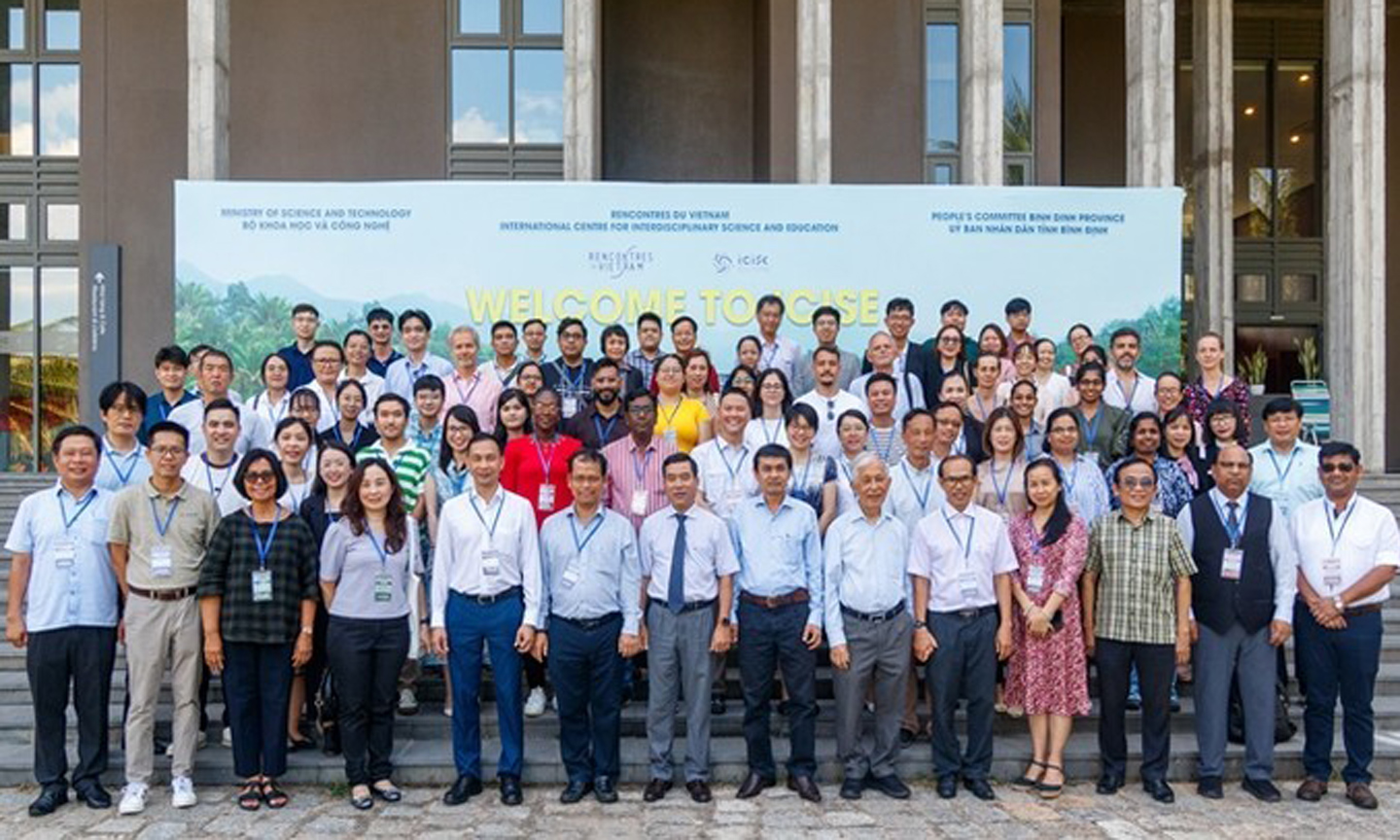 Binh Dinh: Nearly 140 scientists gather at International Conference on Microbiology and One Health.