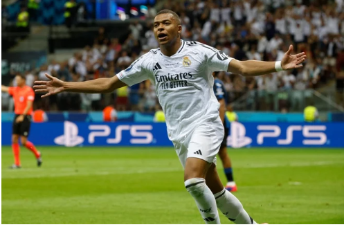 Mbappe ra mắt hoàn hảo trong màu áo Real Madrid. (Nguồn: AP)