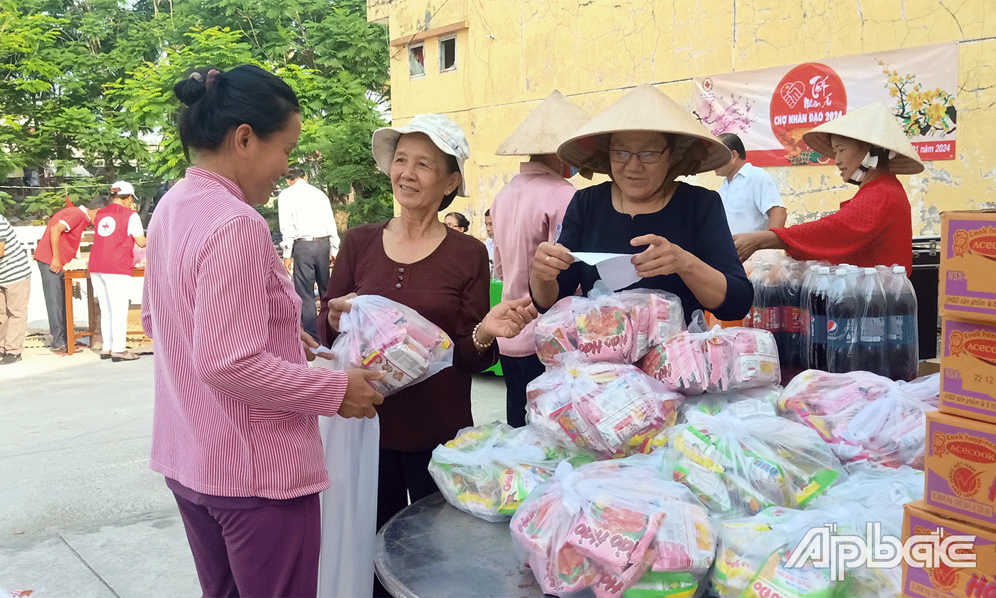 Các phiên chợ nhân đạo, chợ 0 đồng.