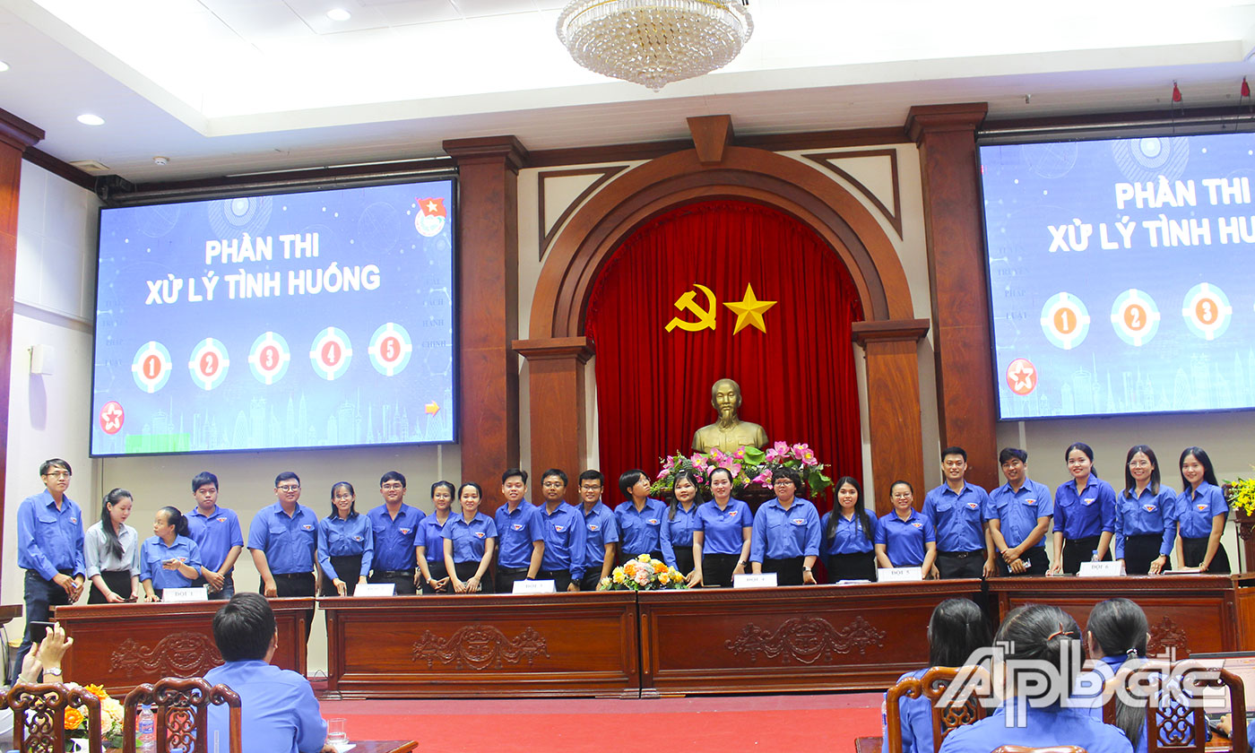 Các đội hào hứng, phấn khởi tham gia các phần thi với nhiều sáng kiến mới, phù hợp với tiêu chí hội thi. 